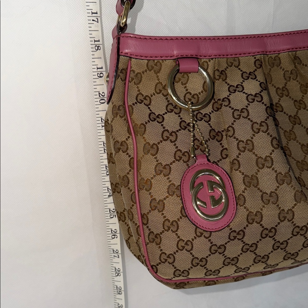 Gucci Brown Monogram Shoulder Bag with Pink Trim - Picture 2 of 16